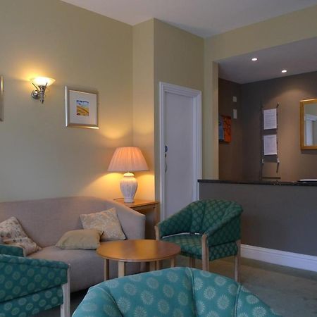 St Clair Hotel Терсо Екстериор снимка